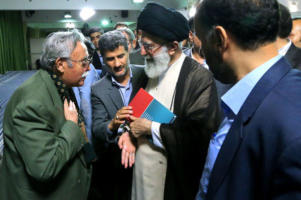 (تصاویر) محفل شعر خوانی در حضور رهبر انقلاب (تصاویر) محفل شعر خوانی در حضور رهبر انقلاب