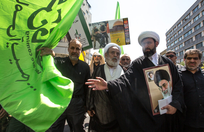 (تصاویر) حضور مقامات در راهپیمایی روز قدس (تصاویر) حضور مقامات در راهپیمایی روز قدس