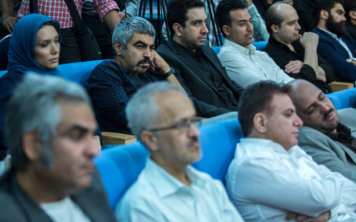 (تصاویر) افطاری هنرمندان با روحانی (تصاویر) افطاری هنرمندان با روحانی