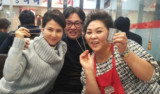 بازجویی برای یک عاشقانه غربی بازجویی برای یک عاشقانه غربی