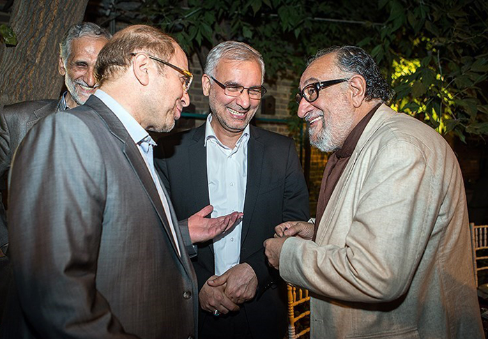(تصاویر) افطاری قالیباف با هنرمندان (تصاویر) افطاری قالیباف با هنرمندان