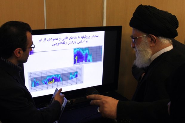 ماجرای عکس جعلی رهبر انقلاب در اینترنت ماجرای عکس جعلی رهبر انقلاب در اینترنت