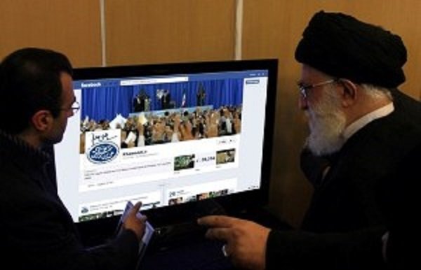 ماجرای عکس جعلی رهبر انقلاب در اینترنت ماجرای عکس جعلی رهبر انقلاب در اینترنت