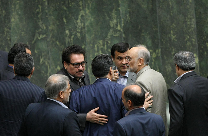 (تصاویر) ظریف در صحن علنی مجلس (تصاویر) ظریف در صحن علنی مجلس