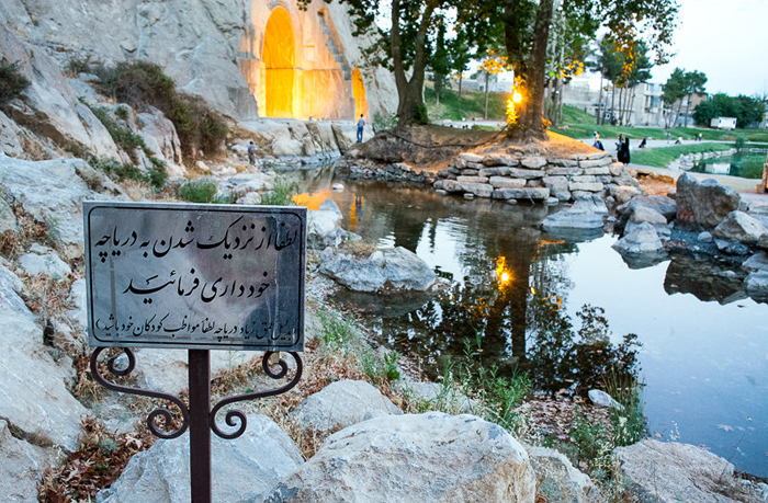 (تصاویر) دریاچه طاق بستان زنده شد (تصاویر) دریاچه طاق بستان زنده شد