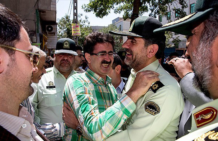 (تصاویر) بازسازی دزدی طلافروشی در خانی‌آباد