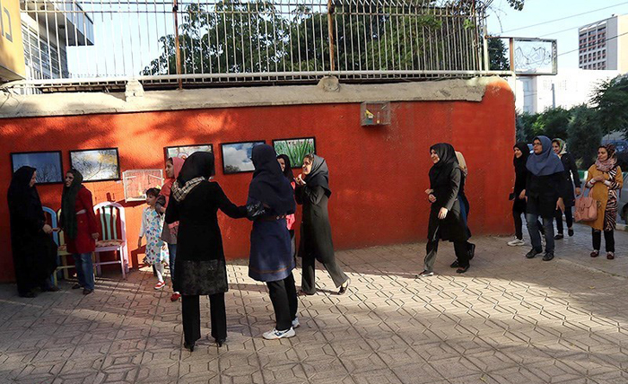 (تصاویر) داروخانه ای از جنس نگارخانه (تصاویر) داروخانه ای از جنس نگارخانه