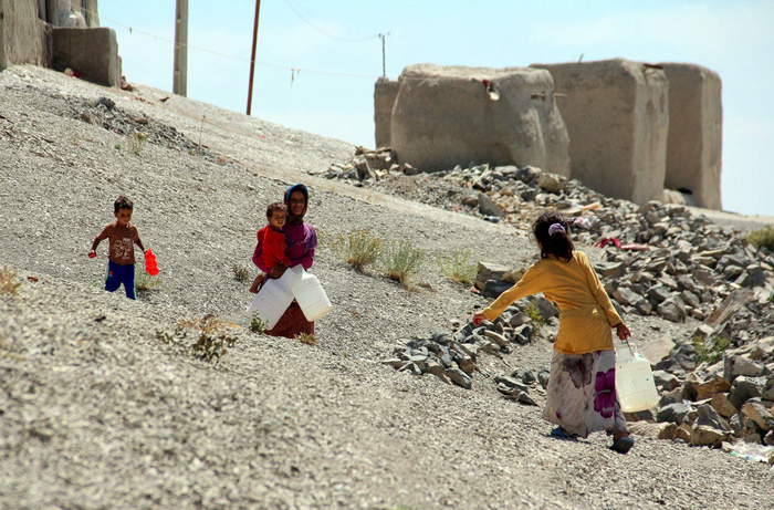 (تصاویر) بی آبی در روستای «فتح الله» (تصاویر) بی آبی در روستای «فتح الله»