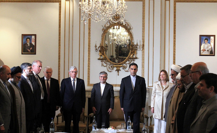 (تصاویر) بازگشایی سفارت ایران در لندن (تصاویر) بازگشایی سفارت ایران در لندن