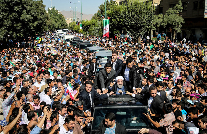 (تصاویر) استقبال از روحانی تغییری نکرد