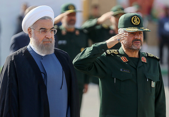 (تصاویر) روحانی در جمع فرماندهان سپاه (تصاویر) روحانی در جمع فرماندهان سپاه