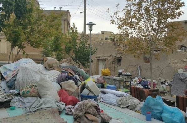 پایان آوارگی ۳۳ روزه خانواده اصفهانی پایان آوارگی ۳۳ روزه خانواده اصفهانی
