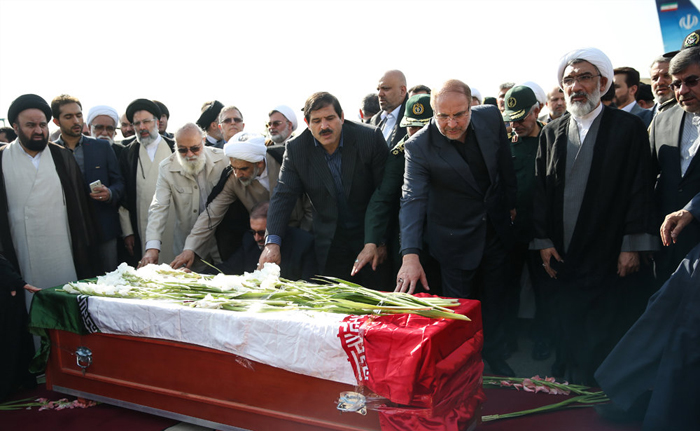 (تصاویر) استقبال مقامات و مسئولان از جانباختگان منا (تصاویر) استقبال مقامات و مسئولان از جانباختگان منا