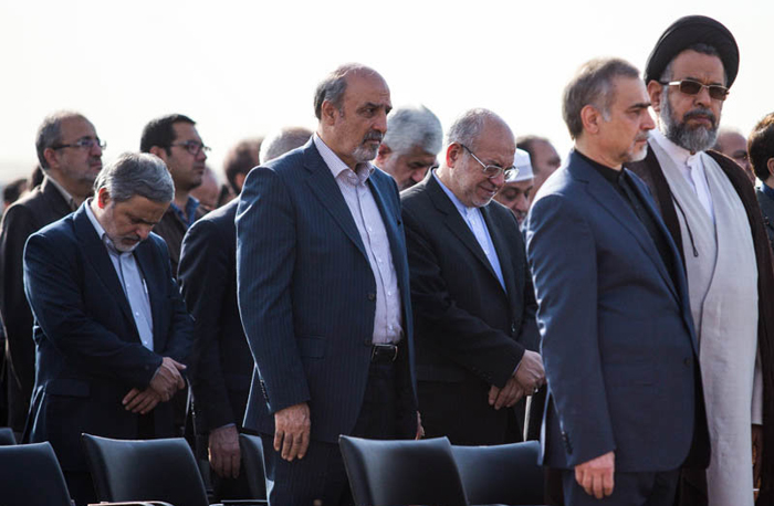 (تصاویر) استقبال مقامات و مسئولان از جانباختگان منا (تصاویر) استقبال مقامات و مسئولان از جانباختگان منا