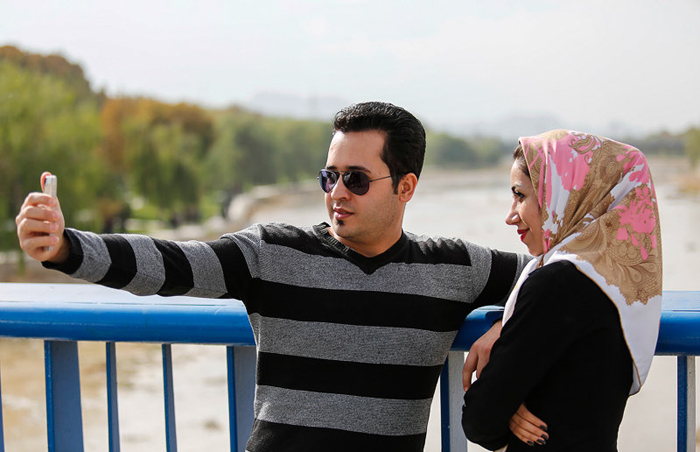 (تصاویر) استقبال اصفهانیها از زاینده رود (تصاویر) استقبال اصفهانیها از زاینده رود