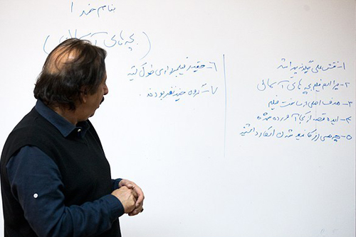 (تصاویر) تدریس مجید مجیدی در دبیرستان (تصاویر) تدریس مجید مجیدی در دبیرستان