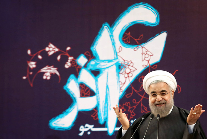 (تصاویر) درگیری دانشجویان در حضور روحانی (تصاویر) درگیری دانشجویان در حضور روحانی