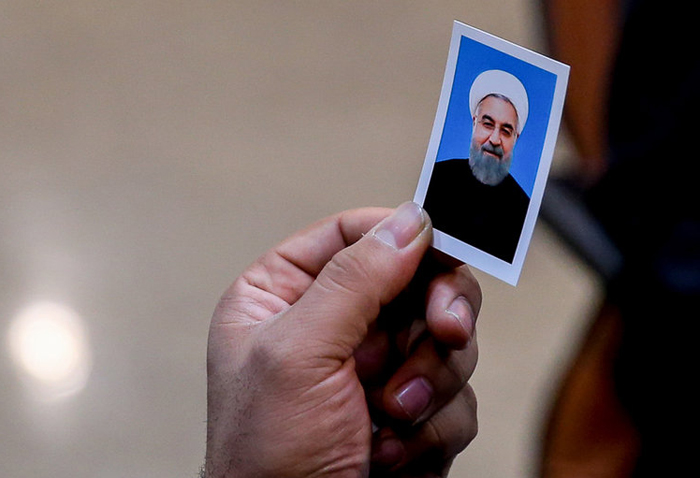 (تصاویر) ثبت نام روحانی در انتخابات خبرگان (تصاویر) ثبت نام روحانی در انتخابات خبرگان