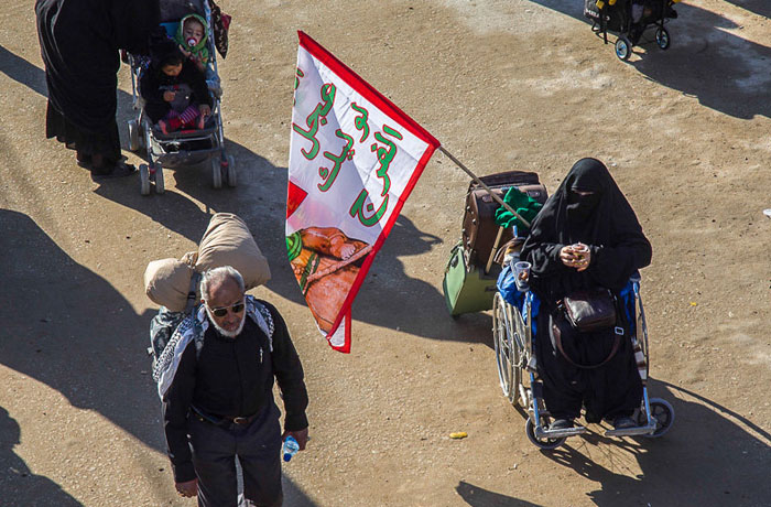(تصاویر) حرکت زائران از نجف به کربلا (تصاویر) حرکت زائران از نجف به کربلا