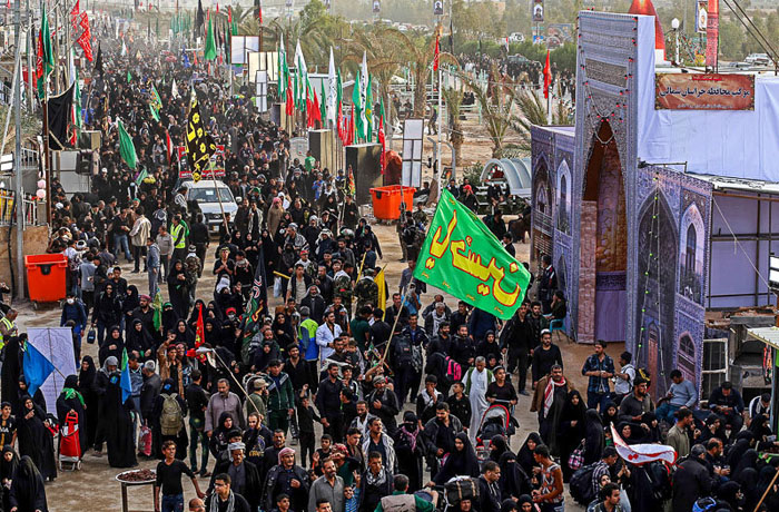 (تصاویر) حرکت زائران از نجف به کربلا (تصاویر) حرکت زائران از نجف به کربلا