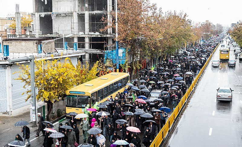 (تصاویر) کاروان اربعین در تهران زیر باران (تصاویر) کاروان اربعین در تهران زیر باران