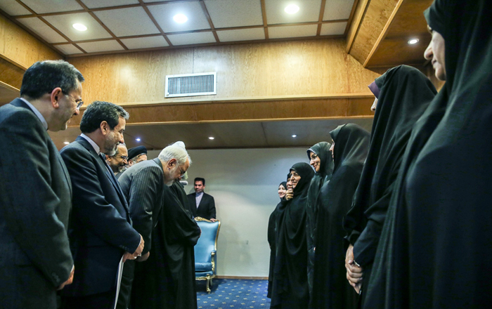 (تصاویر) حواشی نشست خبری روحانی (تصاویر) حواشی نشست خبری روحانی