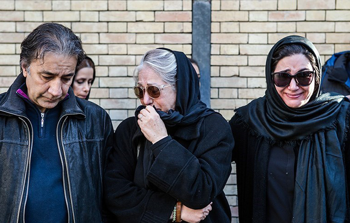 (تصاویر) چهرههای سینمایی در تشییع یدالله نجفی (تصاویر) چهرههای سینمایی در تشییع یدالله نجفی
