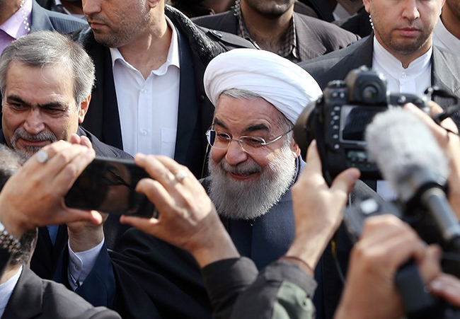 (تصاویر) مسئولان نظام در راهپیمایی 22 بهمن (تصاویر) مسئولان نظام در راهپیمایی 22 بهمن