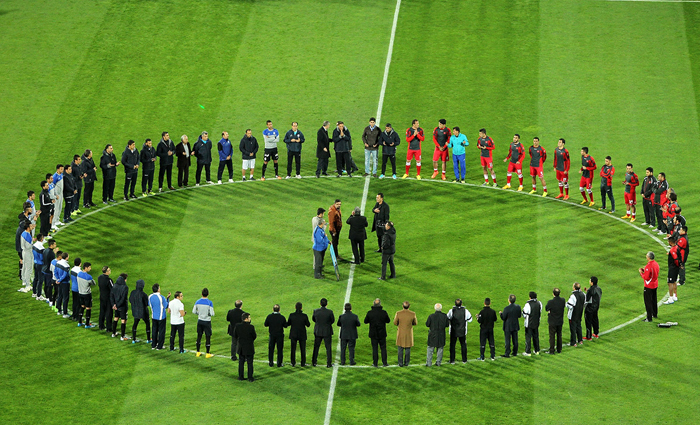 (تصاویر) متن و حواشی دربی 79