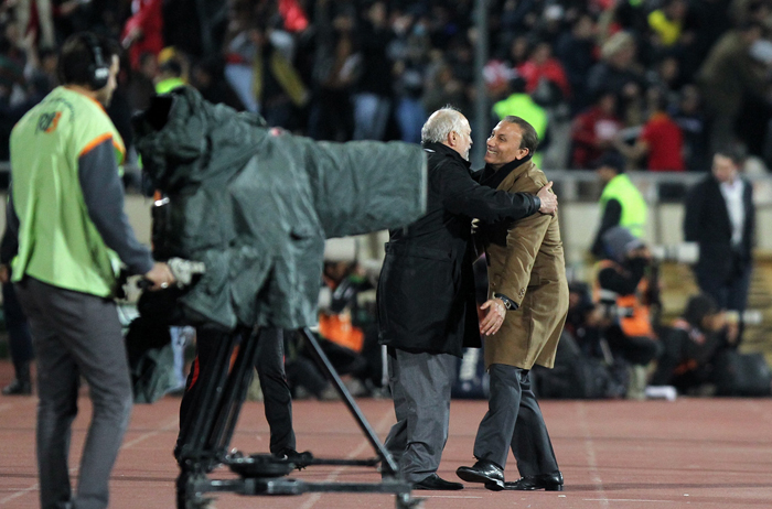 (تصاویر) متن و حواشی دربی 79