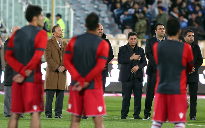 (تصاویر) متن و حواشی دربی 79