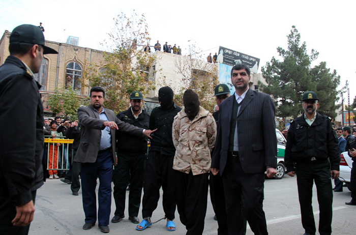 (تصاویر) بازسازی دزدیطلافروشی در نیشابور (تصاویر) بازسازی دزدیطلافروشی در نیشابور