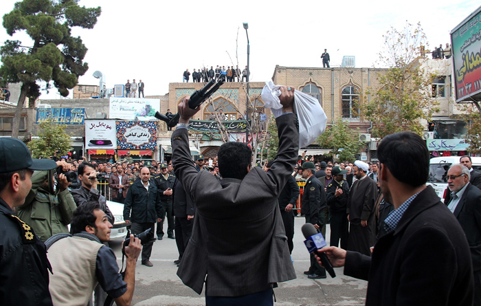 (تصاویر) بازسازی دزدیطلافروشی در نیشابور (تصاویر) بازسازی دزدیطلافروشی در نیشابور