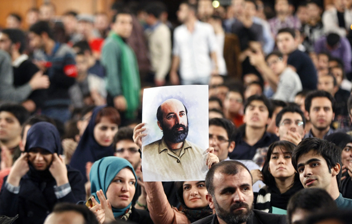 (تصاویر) حواشی حضور مطهری در مراسم 16آذر (تصاویر) حواشی حضور مطهری در مراسم 16آذر