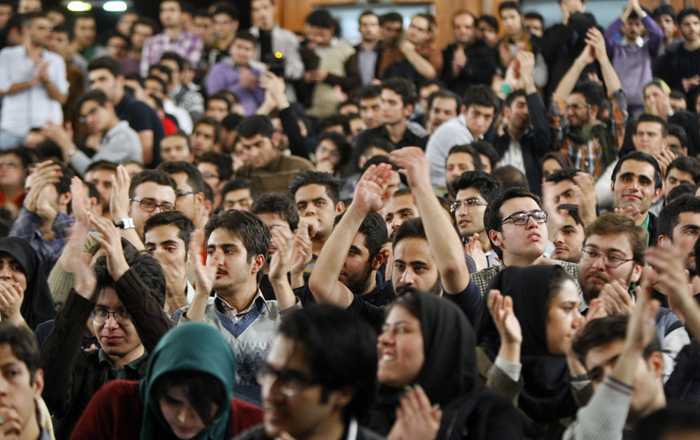 (تصاویر) حواشی حضور مطهری در مراسم 16آذر (تصاویر) حواشی حضور مطهری در مراسم 16آذر