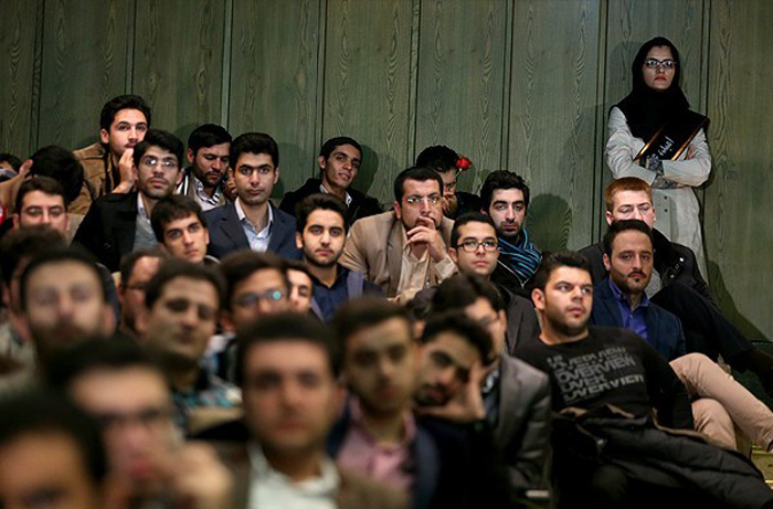 (تصاویر) روحانی در مراسم روز دانشجو (تصاویر) روحانی در مراسم روز دانشجو