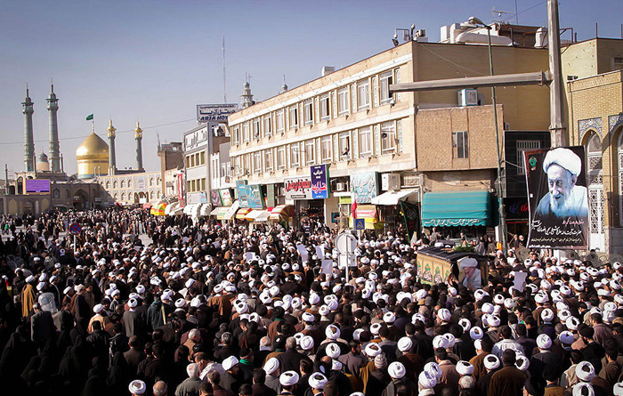 (تصاویر) تشییع آیتالله انصاری شیرازی (تصاویر) تشییع آیتالله انصاری شیرازی
