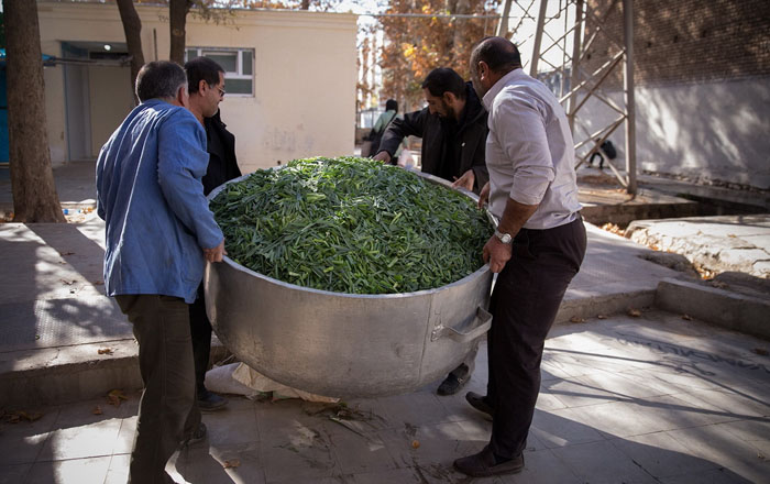 (تصاویر) طبخ آش 80 تنی در شیراز (تصاویر) طبخ آش 80 تنی در شیراز