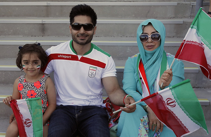 (تصاویر) متن و حواشی دیدار ایران و بحرین (تصاویر) متن و حواشی دیدار ایران و بحرین