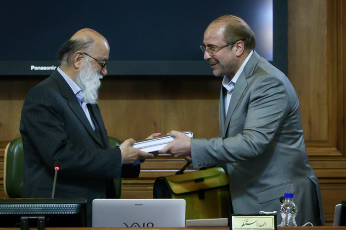 (تصاویر) قالیباف بودجه را تحویل چمران داد