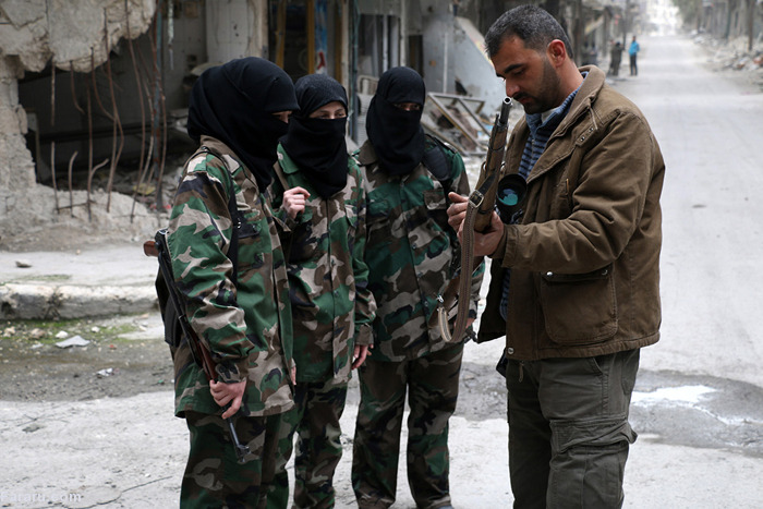 (تصاویر) زنان جنگجوی «حلب» (تصاویر) زنان جنگجوی «حلب»