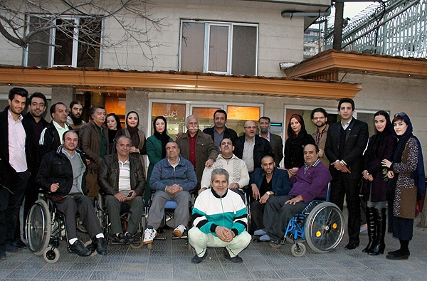 (تصویر) دیدار هنرمندان با جانبازان اعصاب و روان (تصویر) دیدار هنرمندان با جانبازان اعصاب و روان