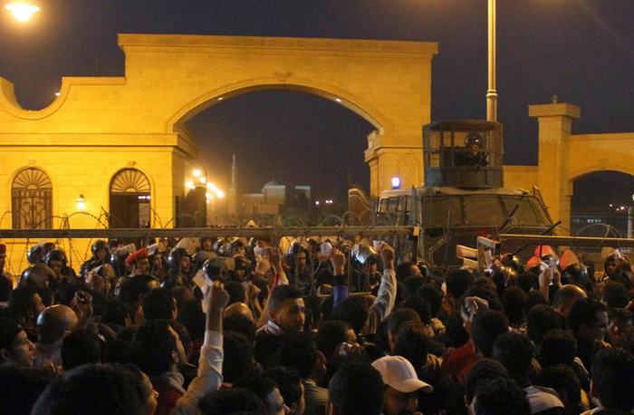 22نفر در مصر در جریان مسابقه فوتبال کشته شدند 22نفر در مصر در جریان مسابقه فوتبال کشته شدند