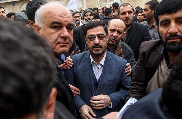 (تصاویر) برگزاری مراسم تشییع مادر احمدینژاد (تصاویر) برگزاری مراسم تشییع مادر احمدینژاد