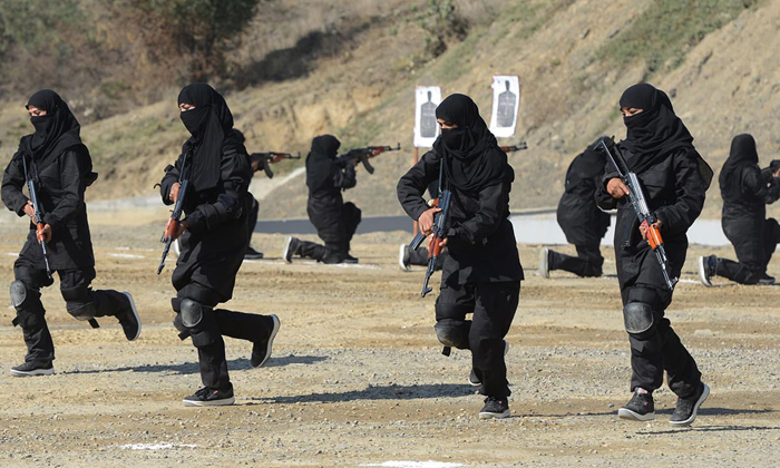 (تصاویر) زنان کماندو در پاکستان (تصاویر) زنان کماندو در پاکستان