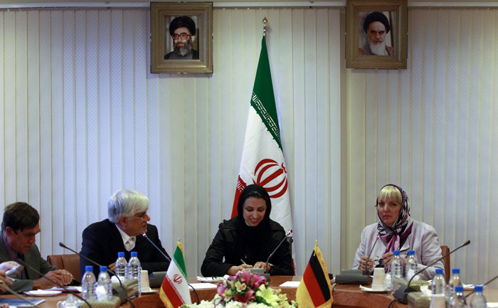 (تصاویر) دیدار نایبرئیس مجلس آلمان با عارف (تصاویر) دیدار نایبرئیس مجلس آلمان با عارف