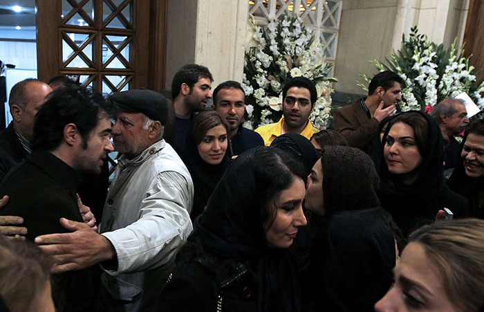 (تصاویر) هنرمندان در ترحیم پدر شهاب حسینی (تصاویر) هنرمندان در ترحیم پدر شهاب حسینی