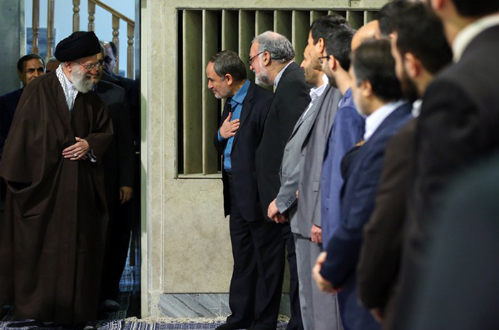 (تصاویر) بازدید رهبرانقلاب از دستاوردهای نانو (تصاویر) بازدید رهبرانقلاب از دستاوردهای نانو