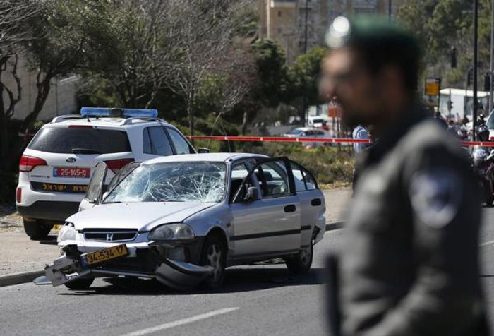 (تصاویر) حمله جوان فلسطینی به 5اسرائیلی