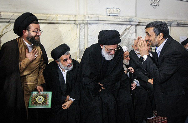 (تصاویر) مجلس ترحیم همسر آیت الله جنتی (تصاویر) مجلس ترحیم همسر آیت الله جنتی